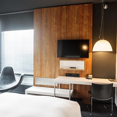Hotel Alt Quartier Dix30 Brossard Exteriör bild